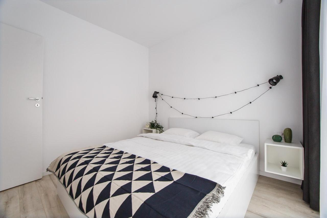 Trendy Apartment Near City Center Oradea Dış mekan fotoğraf