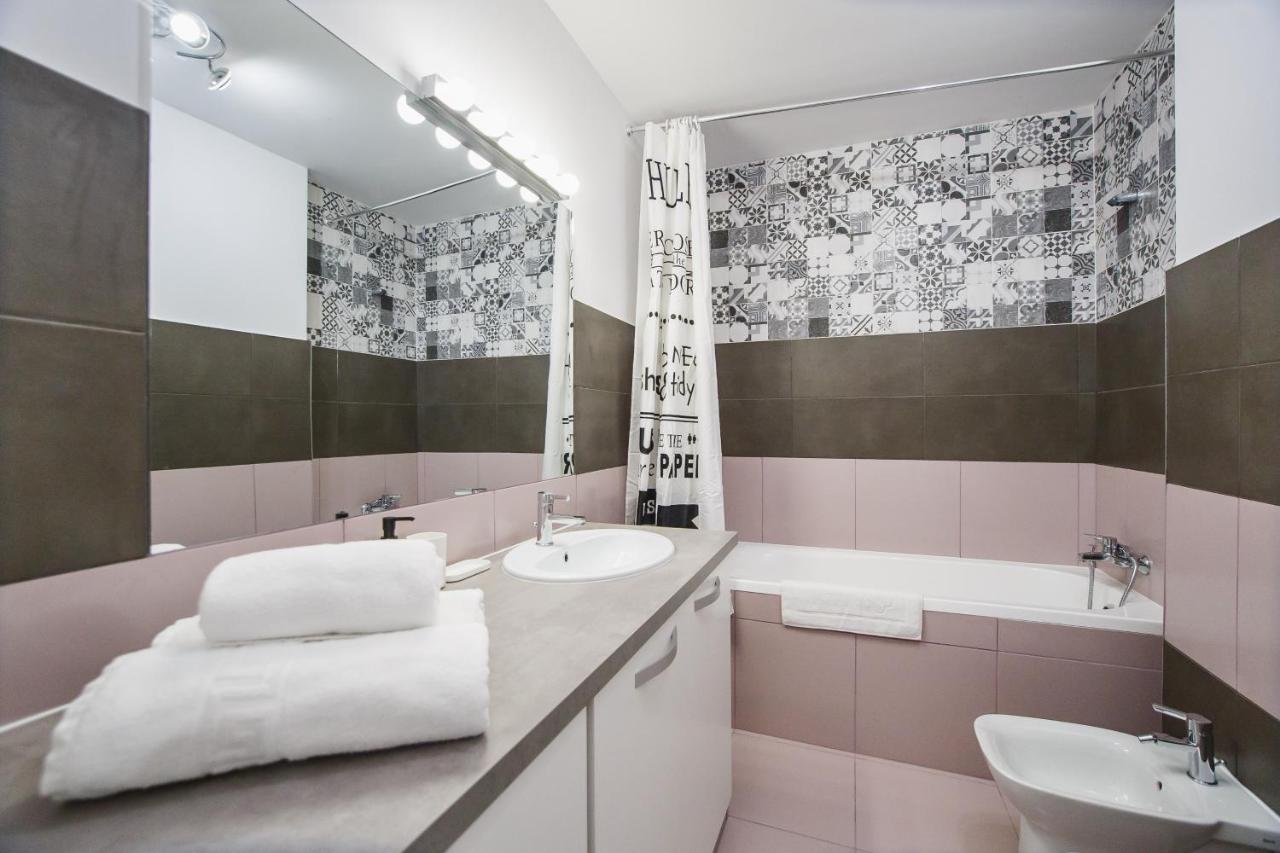 Trendy Apartment Near City Center Oradea Dış mekan fotoğraf